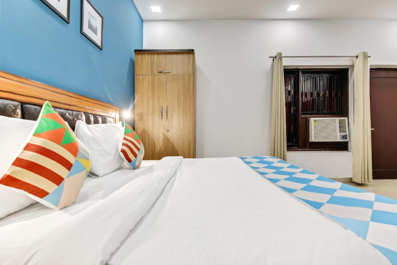 Oyo Home 64106 Comfortable Stay Нью-Делі Екстер'єр фото