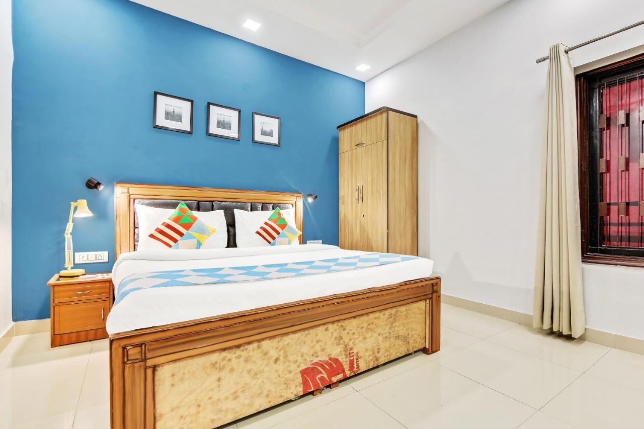 Oyo Home 64106 Comfortable Stay Нью-Делі Екстер'єр фото