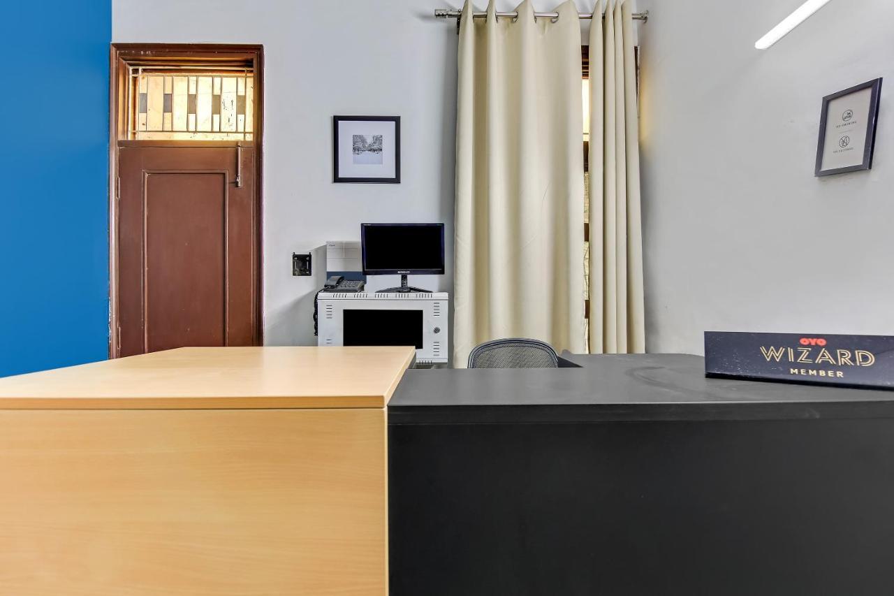 Oyo Home 64106 Comfortable Stay Нью-Делі Екстер'єр фото